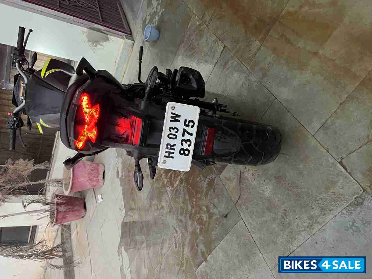 Black Neon Honda CB Hornet 160R Black Neon Honda CB Hornet 160R