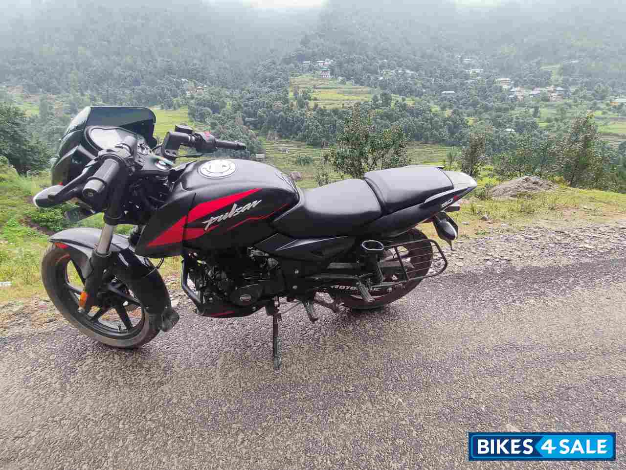 Bajaj Pulsar 150 Twin Disc BS6 Bajaj Pulsar 150 Twin Disc BS6