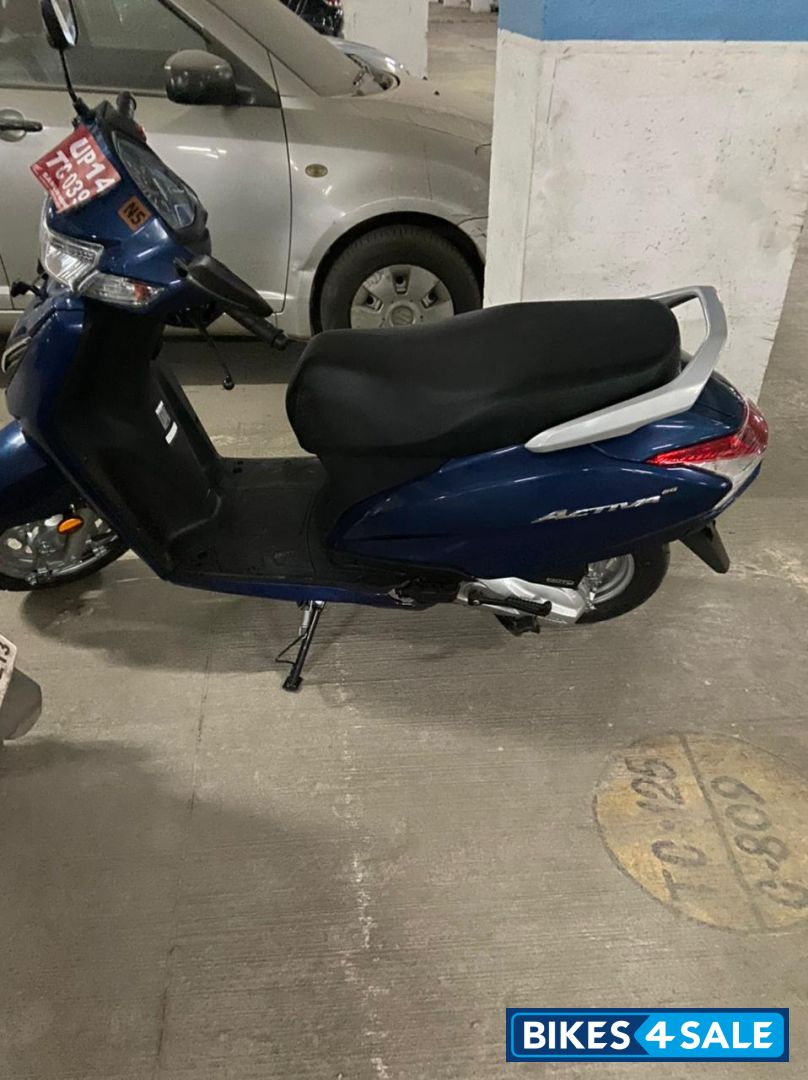 Blue Honda Activa 6G