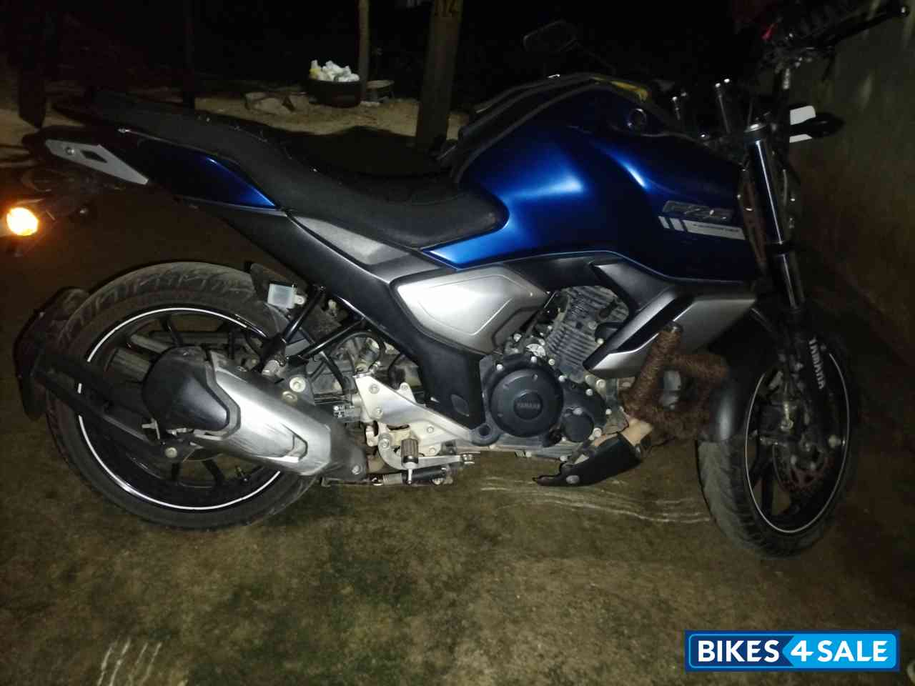 Mattle Blue Yamaha  Fzs v3 bs4 YAMAHA