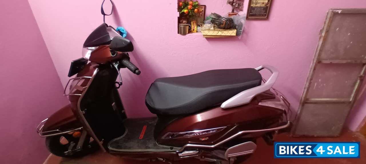 Metallica Red Honda Activa 125 BS6