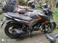 Black + Orange Honda CB Hornet 160R