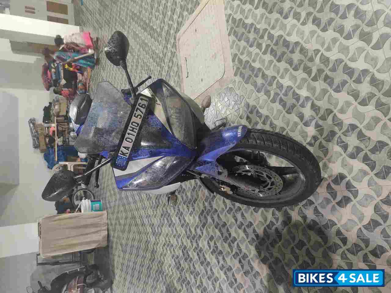 Yamaha YZF R15 V2 Yamaha YZF R15 V2