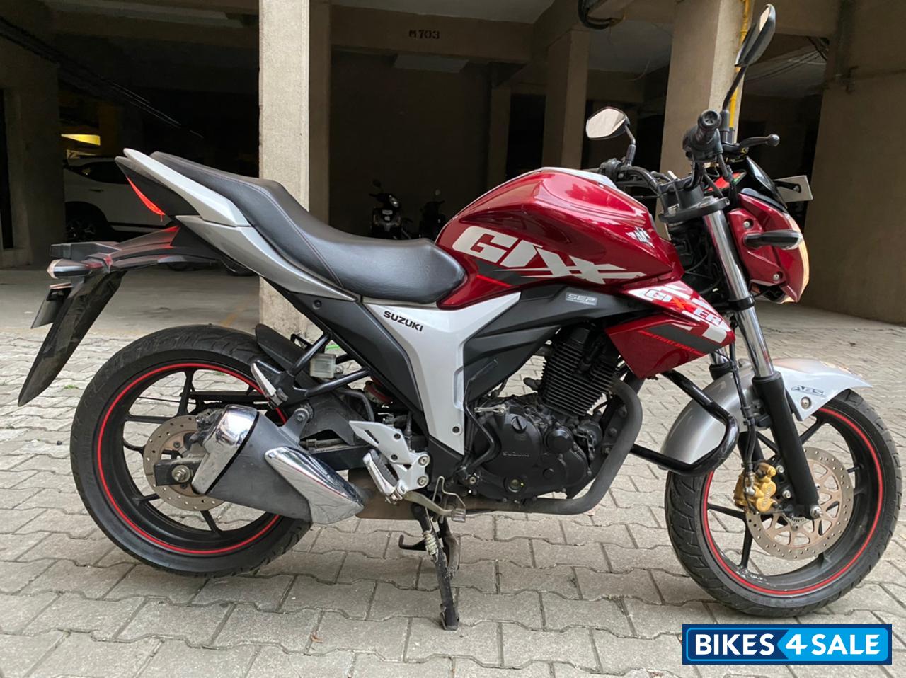 Red/silver Suzuki Gixxer ABS