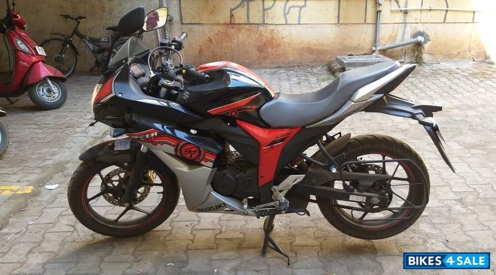 Red And Black Suzuki Gixxer SF Fi