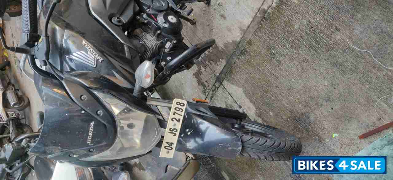 Black Honda CB Unicorn 160