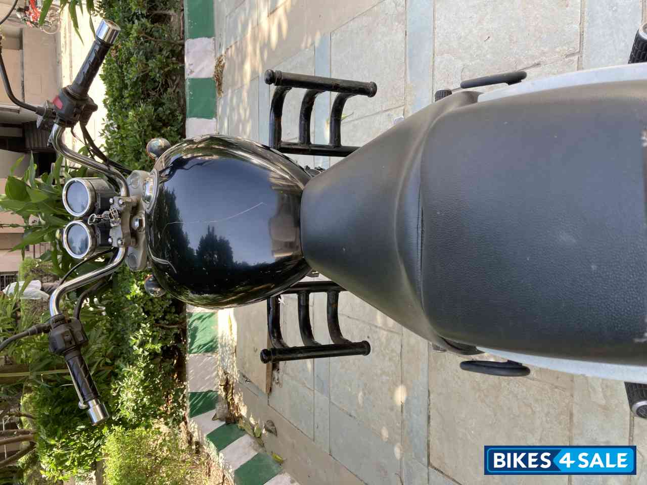 Royal Enfield Thunderbird 350 Royal Enfield Thunderbird 350