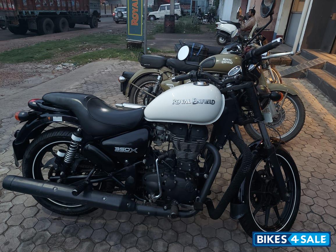 White Royal Enfield Thunderbird X 350 White Royal Enfield Thunderbird X 350