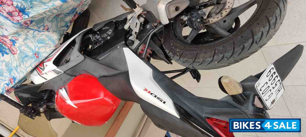 Red Honda CBR 150R Red Honda CBR 150R