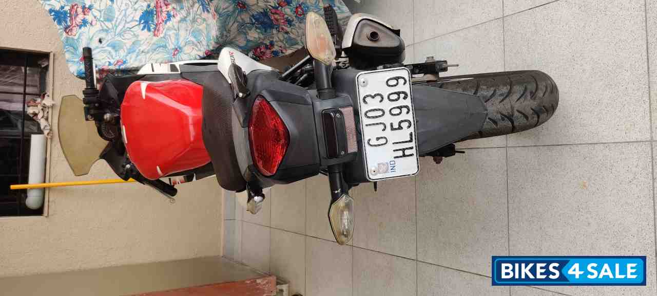 Red Honda CBR 150R Red Honda CBR 150R