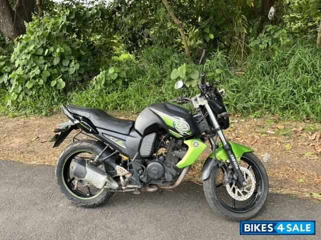 Black And Green Yamaha FZ-S Black And Green Yamaha FZ-S