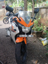 Honda CBR 150R 2015 Model