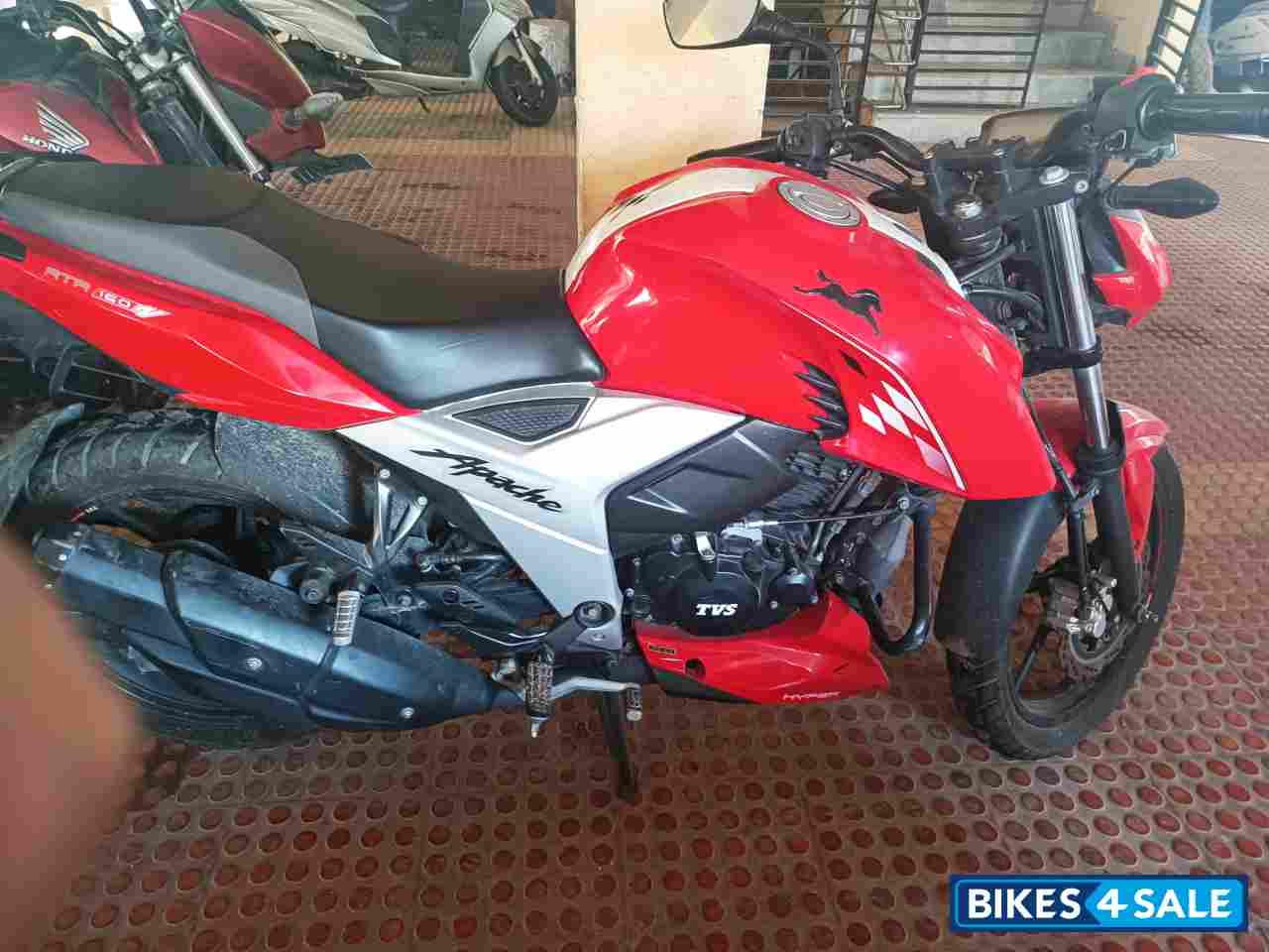 TVS Apache RTR 160 4V BS6 TVS Apache RTR 160 4V BS6