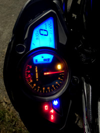 Pearl Metallic Bajaj Pulsar NS 200 BS6