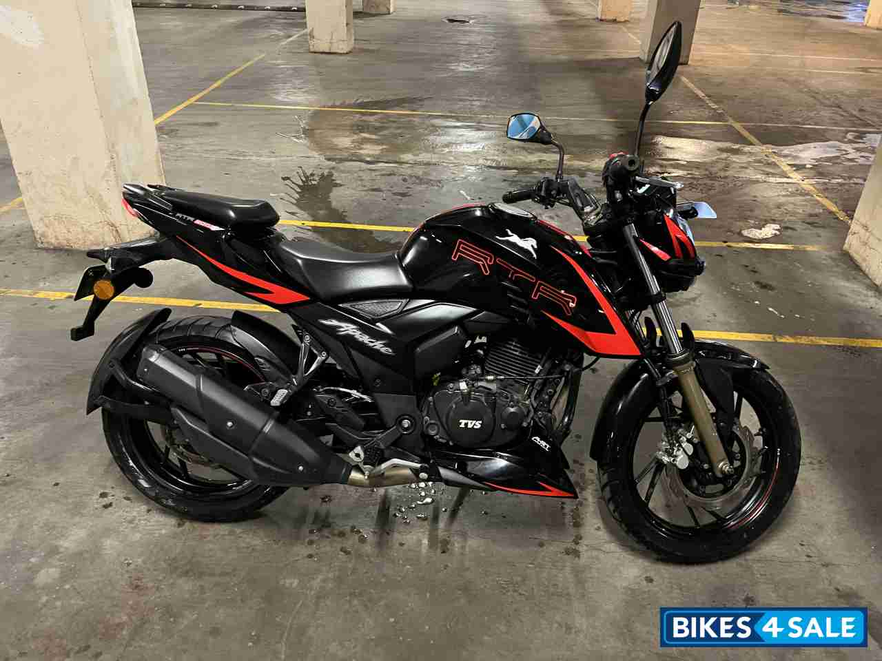 TVS Apache RTR 200 4V ABS Race Edition 2.0 TVS Apache RTR 200 4V ABS Race Edition 2.0