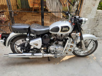 Royal Enfield Classic 350 2017 Model