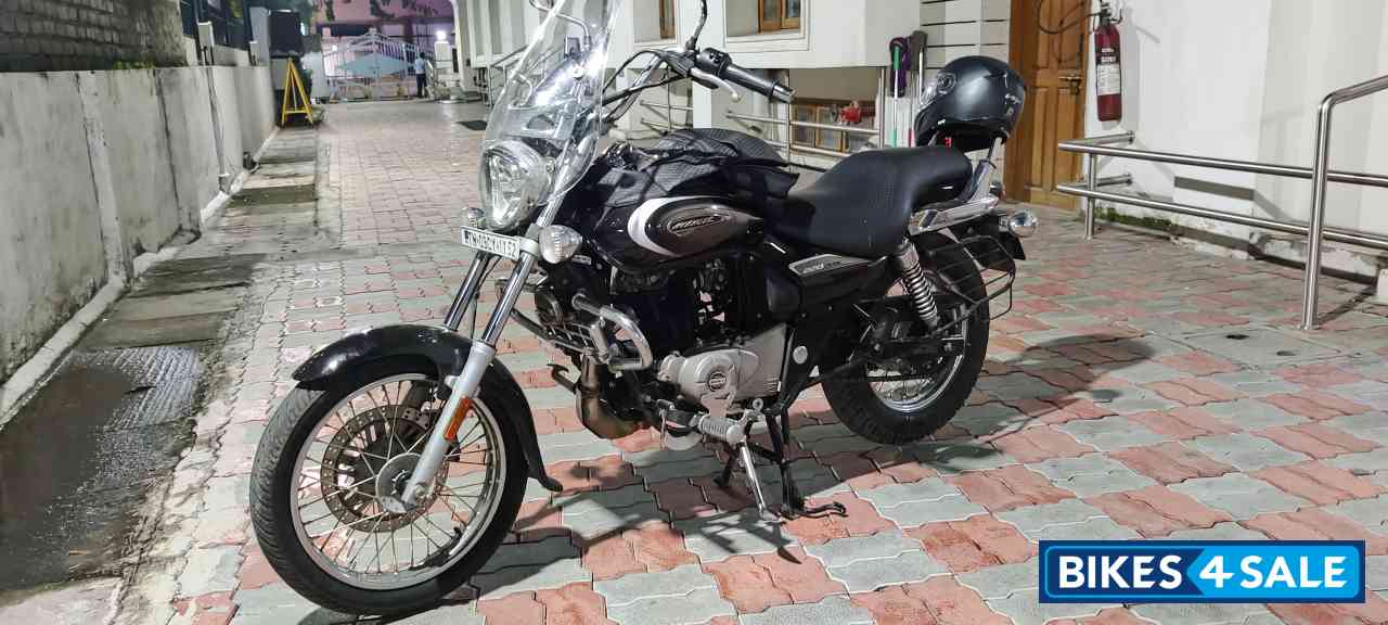 Bajaj Avenger Cruise 220 BS6