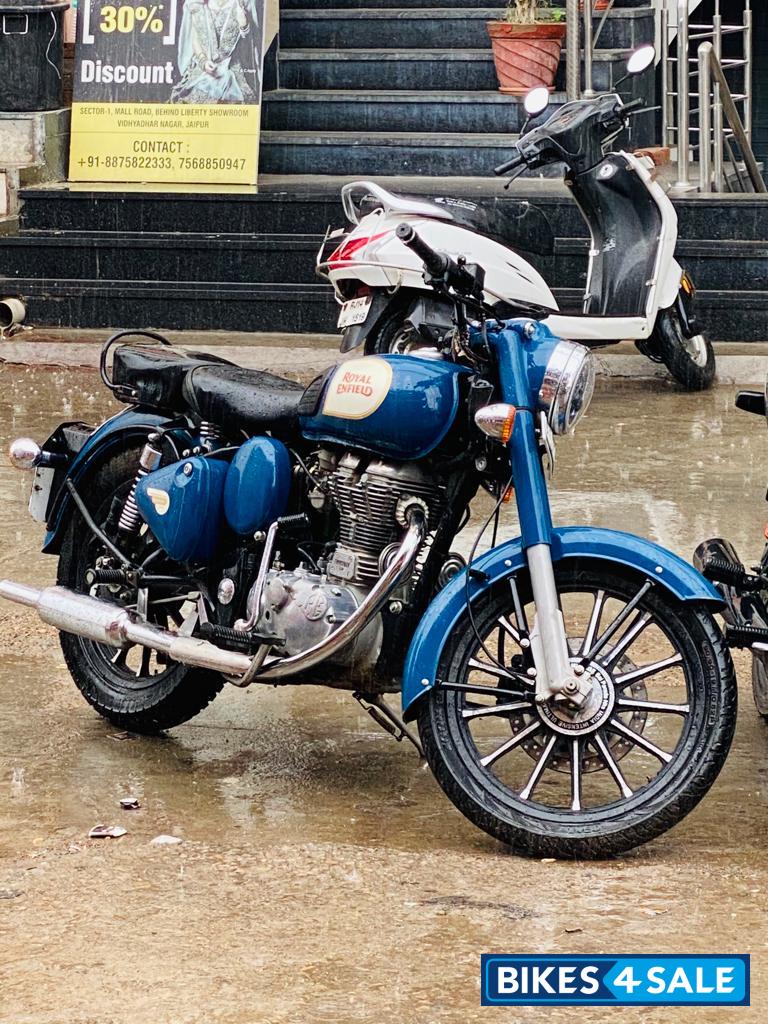 Lagoon Blue Royal Enfield Classic 350 BS VI