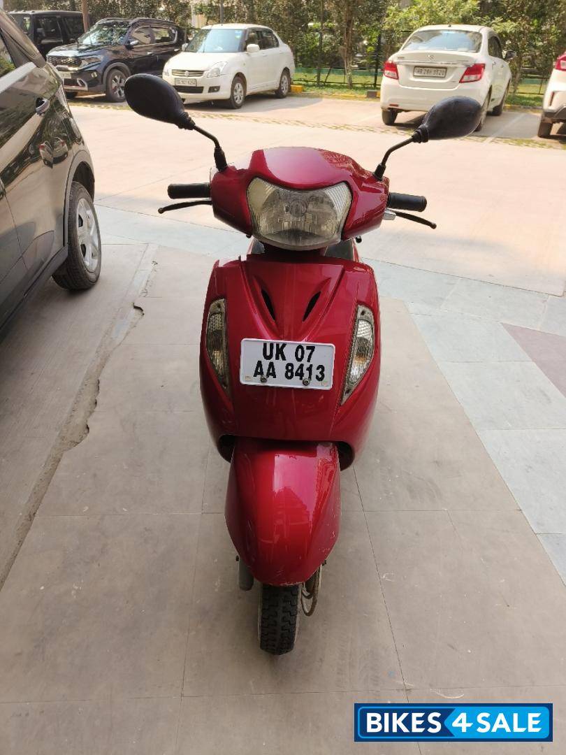Red Suzuki Access 125 Red Suzuki Access 125