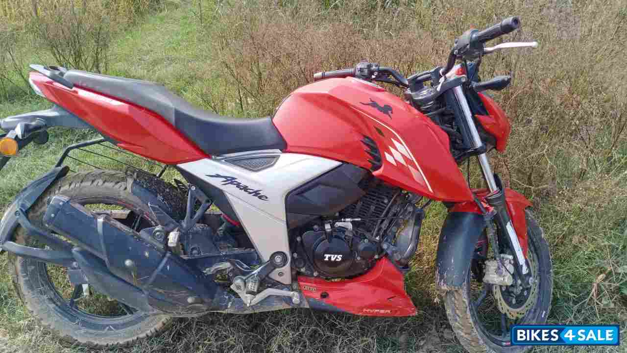 Red TVS Apache RTR 160 4V BS6 Red TVS Apache RTR 160 4V BS6