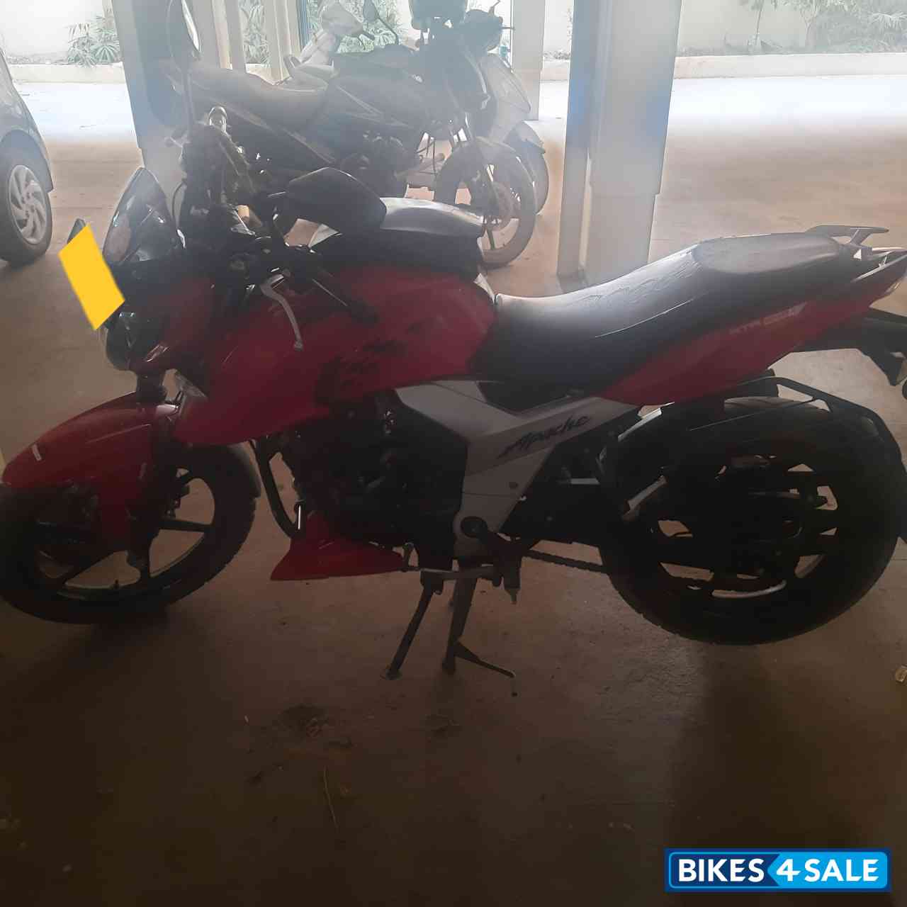 Red TVS Apache RTR 160 4V Red TVS Apache RTR 160 4V