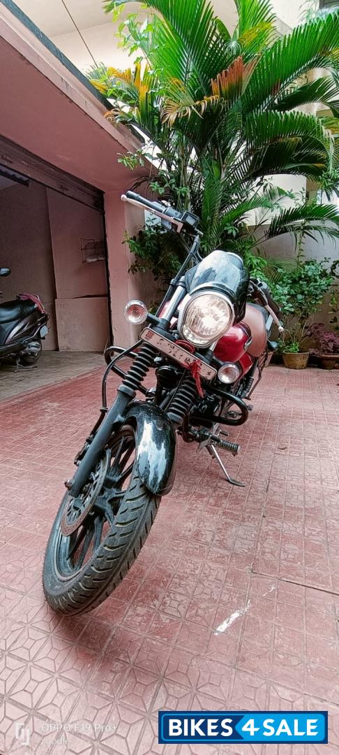 Red Bajaj Avenger 180 DTS-i Red Bajaj Avenger 180 DTS-i