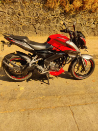 Red Bajaj Pulsar 200 NS