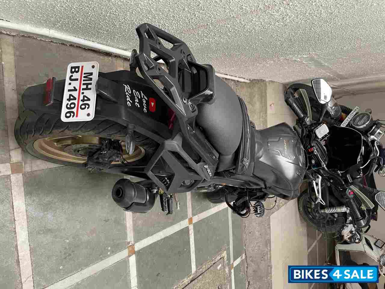 Matt Black Bajaj Dominar 400 ABS BS6 Matt Black Bajaj Dominar 400 ABS BS6