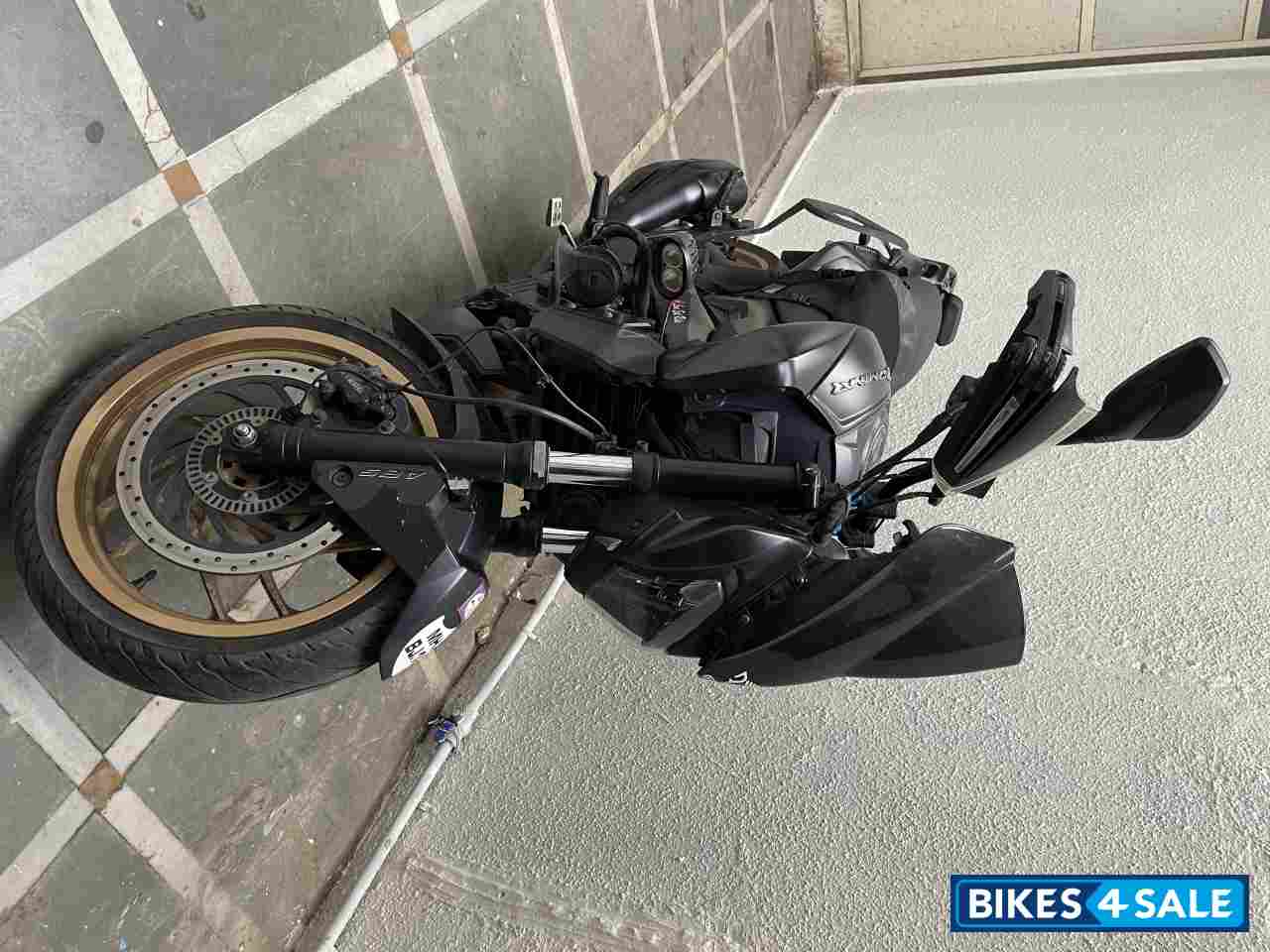 Matt Black Bajaj Dominar 400 ABS BS6 Matt Black Bajaj Dominar 400 ABS BS6