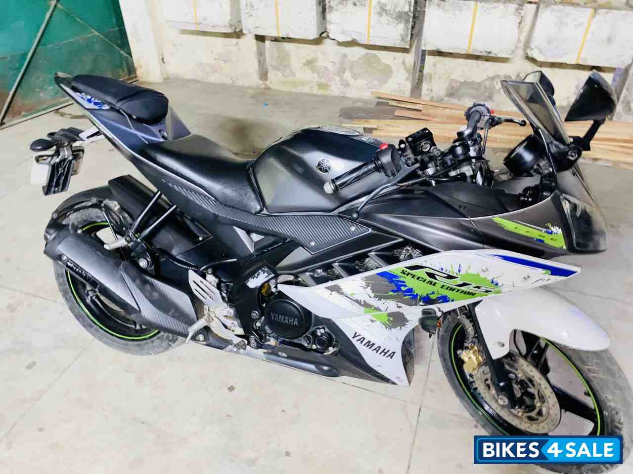 Yamaha YZF R15 V2 Yamaha YZF R15 V2
