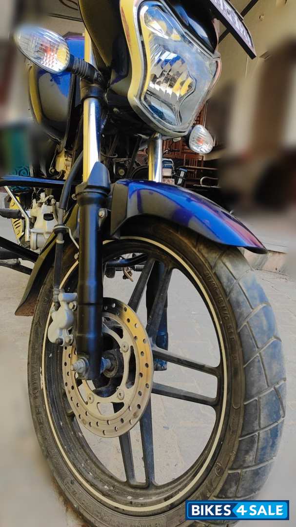 Bajaj V15 Bajaj V15
