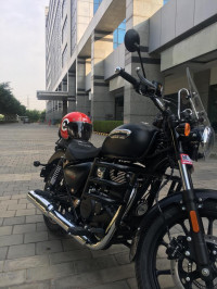 Royal Enfield Meteor 350 Stellar