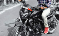 Matt Black Bajaj Dominar 400