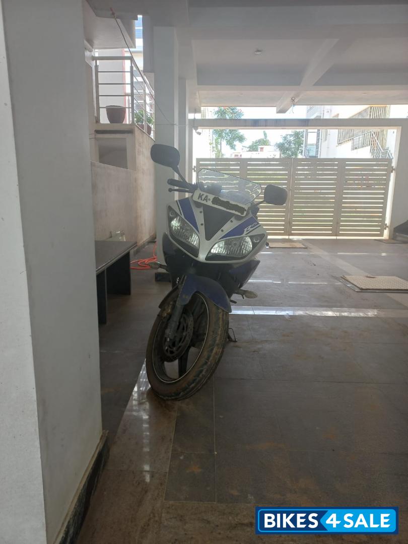 Yamaha YZF R15 V2 Yamaha YZF R15 V2