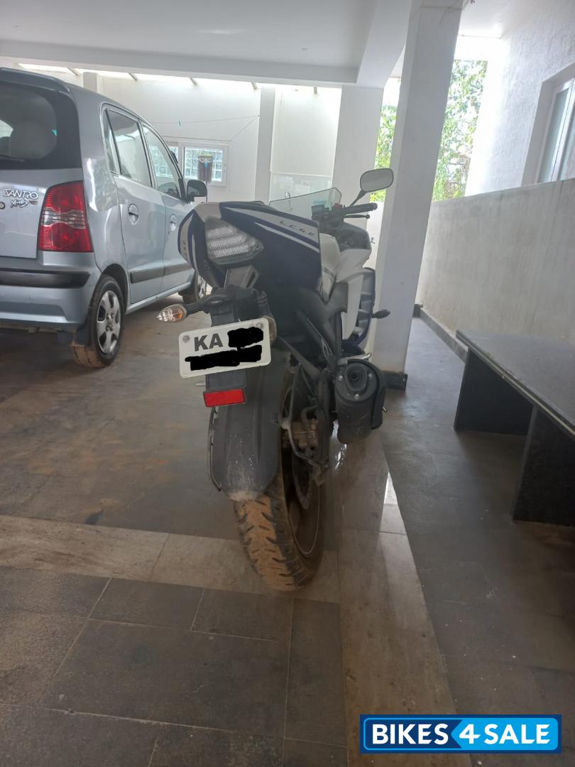 Yamaha YZF R15 V2 Yamaha YZF R15 V2