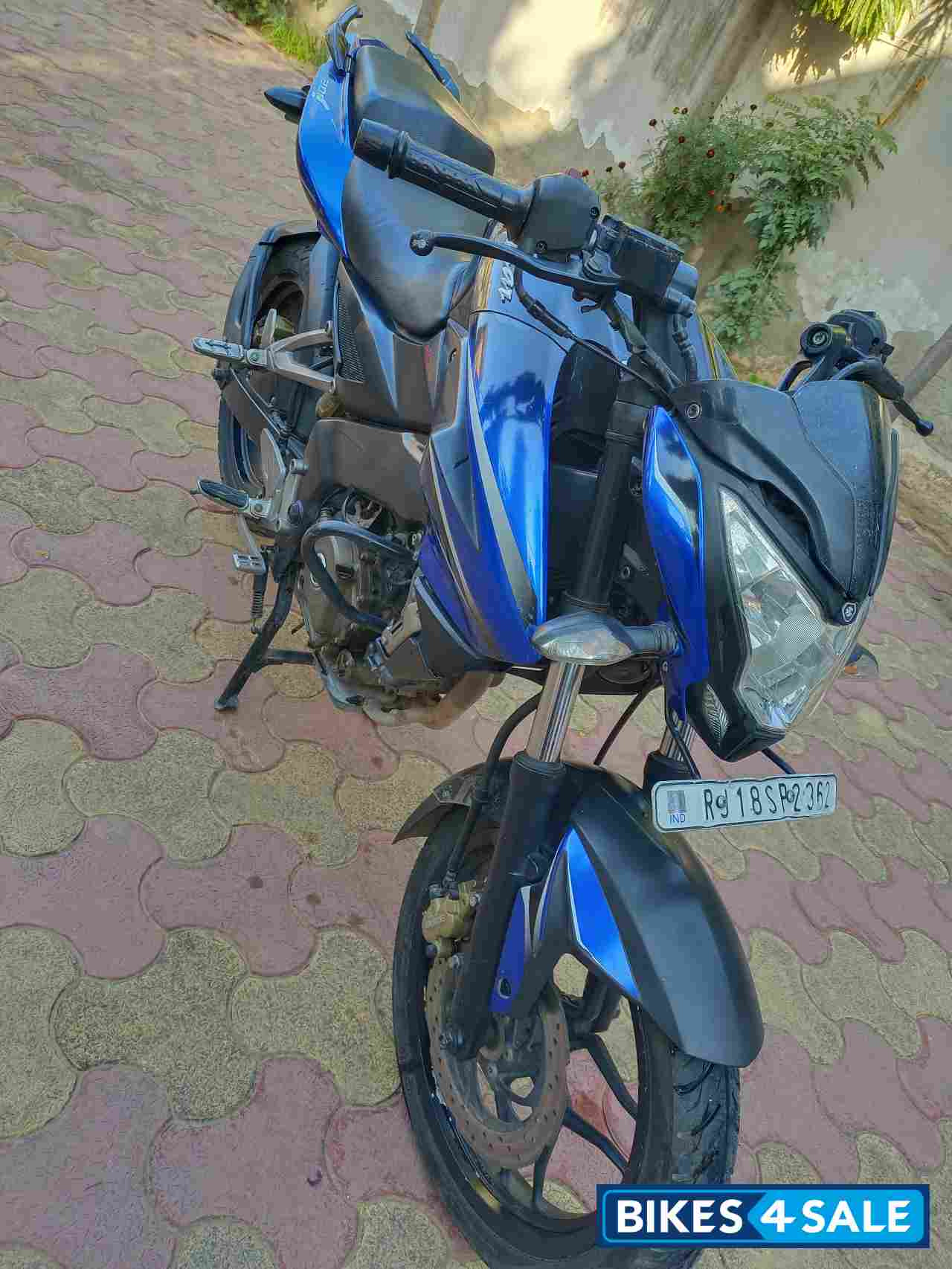 Blue Nd Black Bajaj Pulsar 200 NS Blue Nd Black Bajaj Pulsar 200 NS
