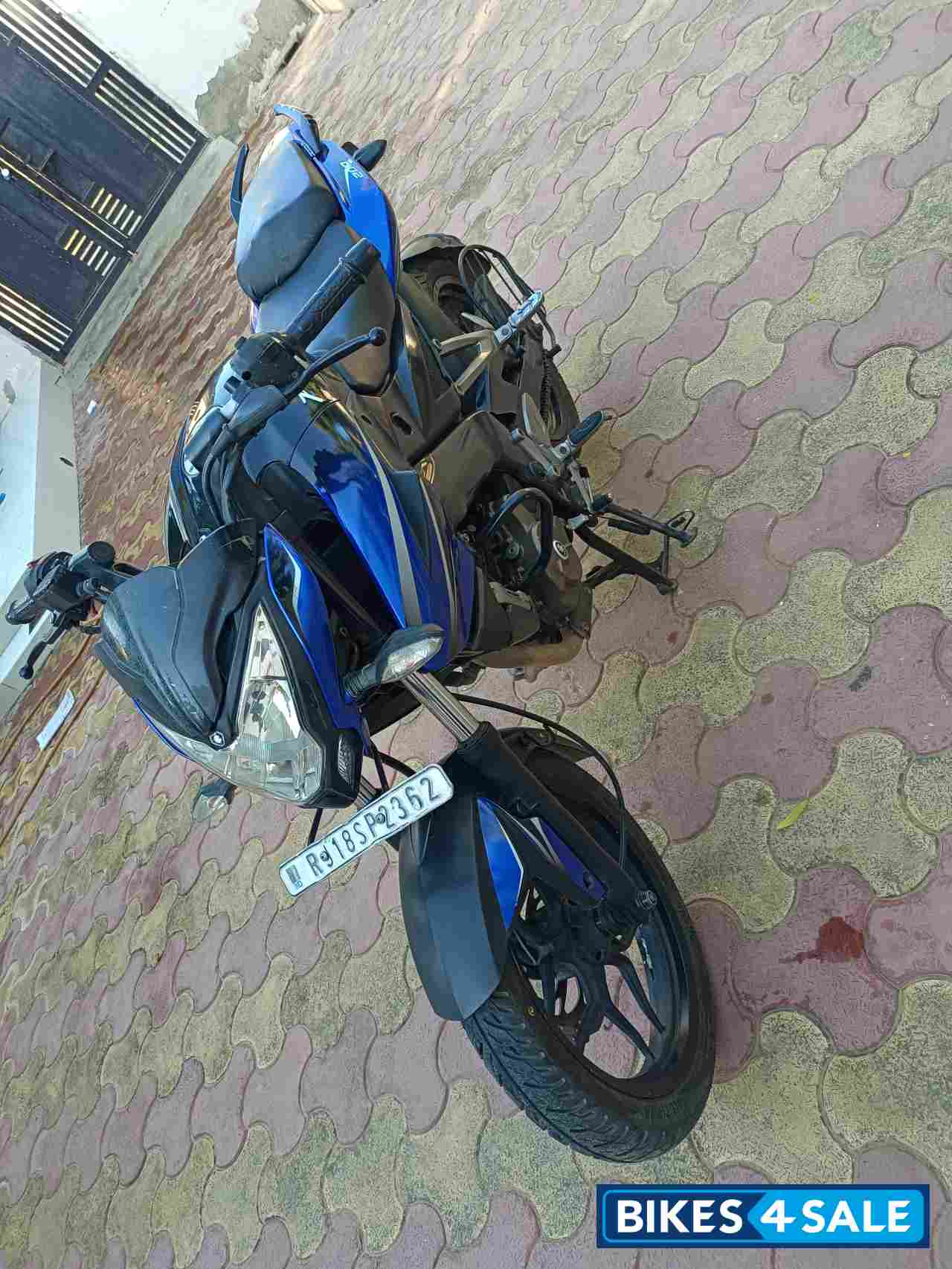 Blue Nd Black Bajaj Pulsar 200 NS Blue Nd Black Bajaj Pulsar 200 NS
