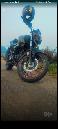 Black Hero Xtreme 160R 2022 Edition