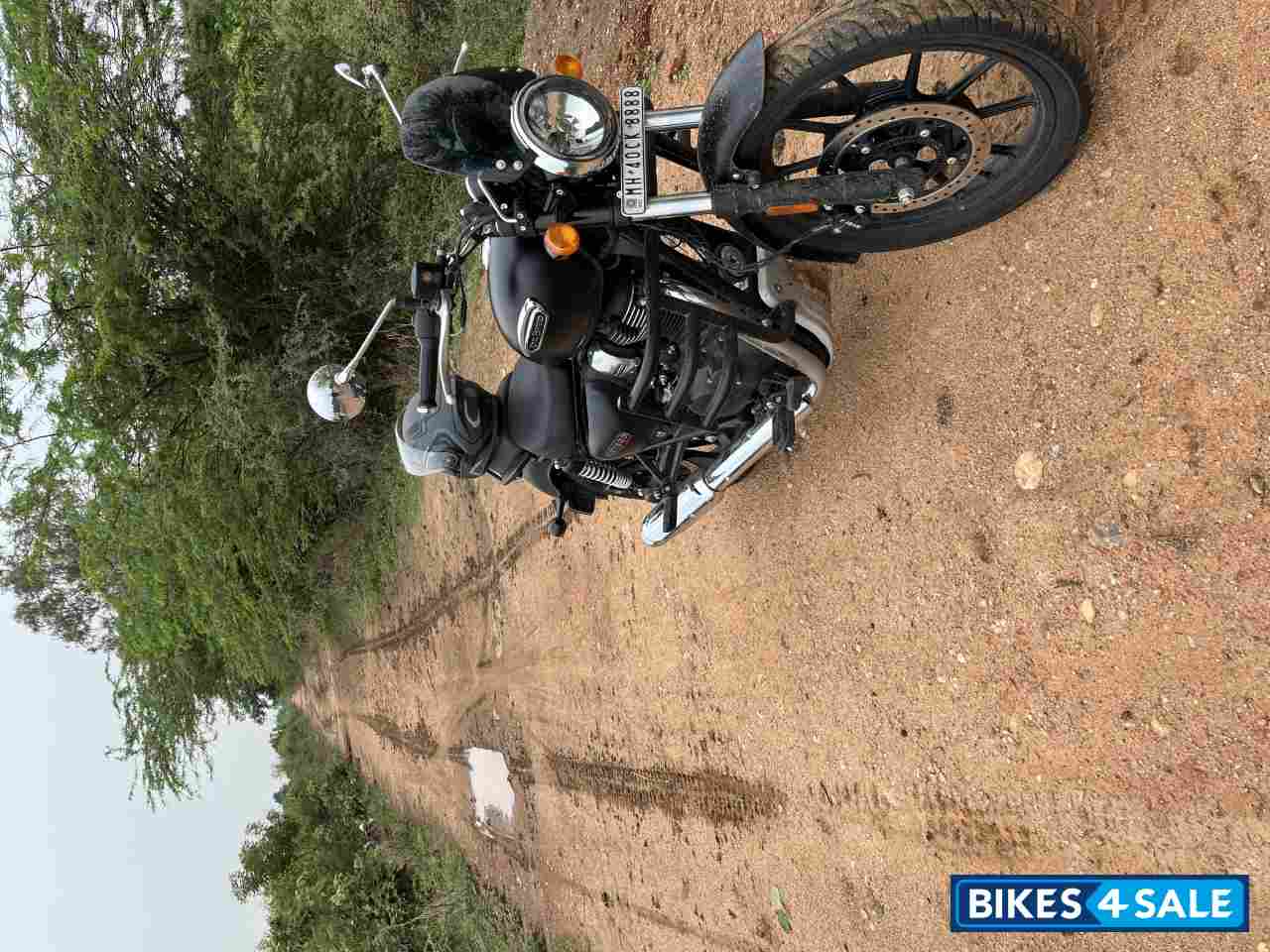 Royal Enfield Meteor 350 Stellar