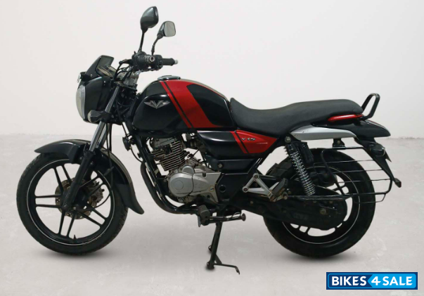 Bajaj V15