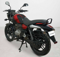 Bajaj V15