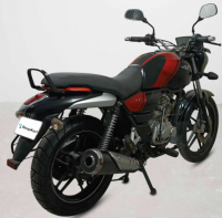 Bajaj V15