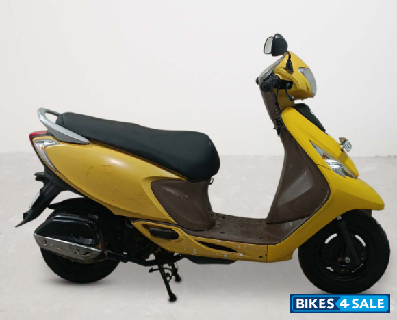 TVS Scooty Zest 110 BS6