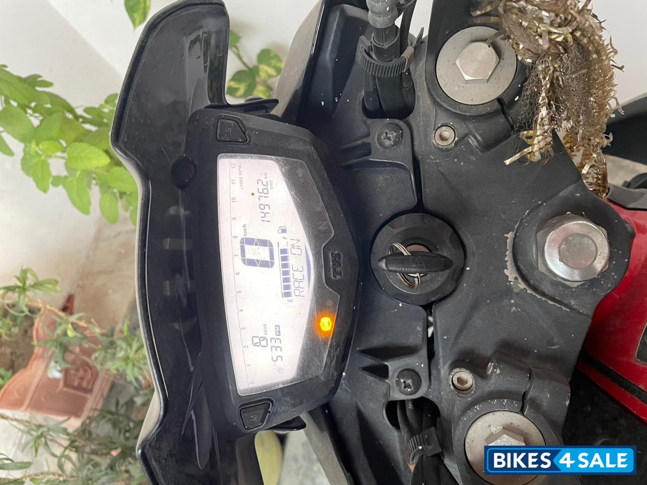 TVS Apache RTR 200 4V TVS Apache RTR 200 4V