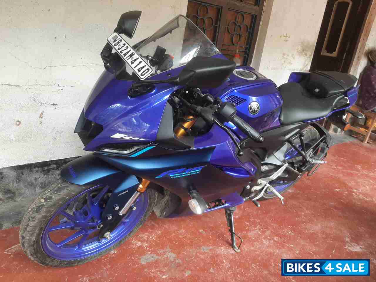 Racing Blue Yamaha R15 V4 Racing Blue Yamaha R15 V4