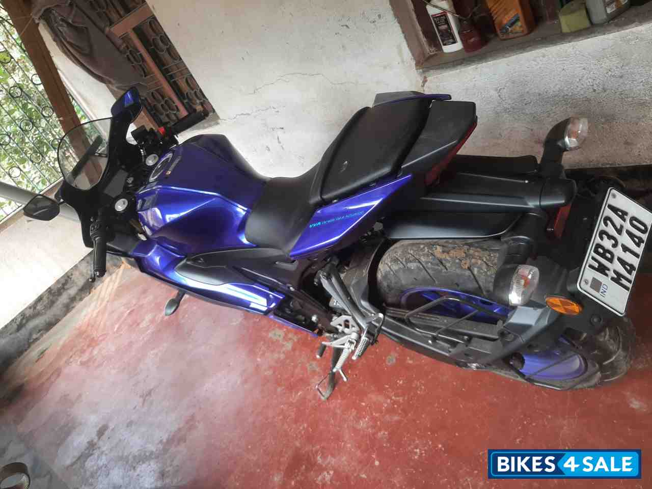 Racing Blue Yamaha R15 V4 Racing Blue Yamaha R15 V4