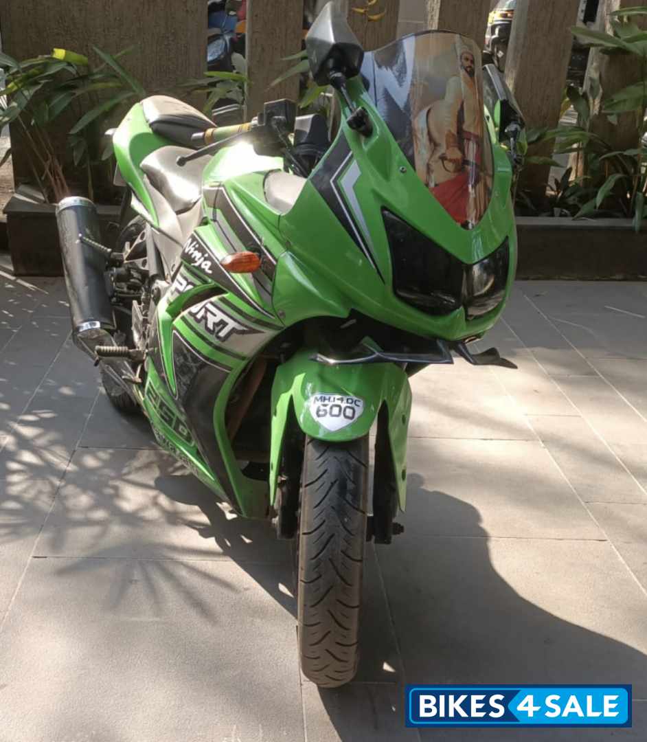 Neon Green Kawasaki Ninja 250R Neon Green Kawasaki Ninja 250R
