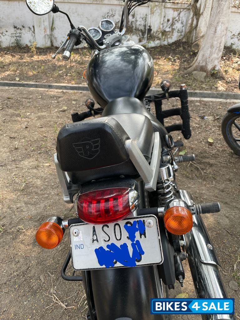 Stone Black Royal Enfield Thunderbird 350 Stone Black Royal Enfield Thunderbird 350