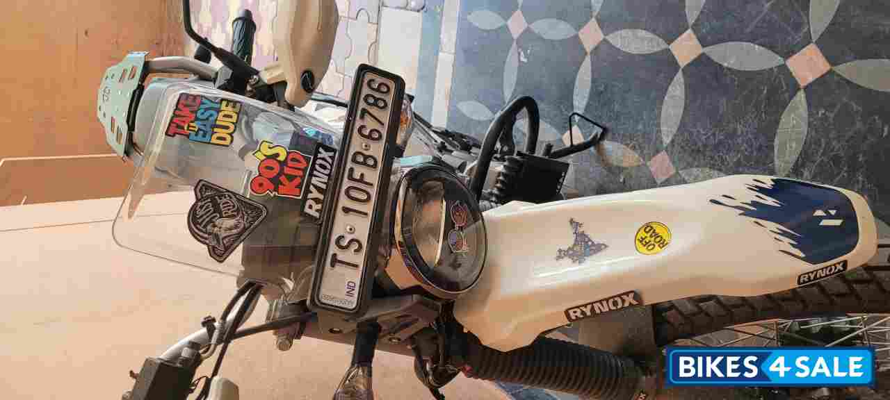 Nexus Blue And White Hero Xpulse 200 4V Nexus Blue And White Hero Xpulse 200 4V