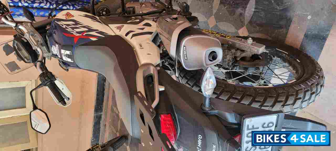 Nexus Blue And White Hero Xpulse 200 4V Nexus Blue And White Hero Xpulse 200 4V